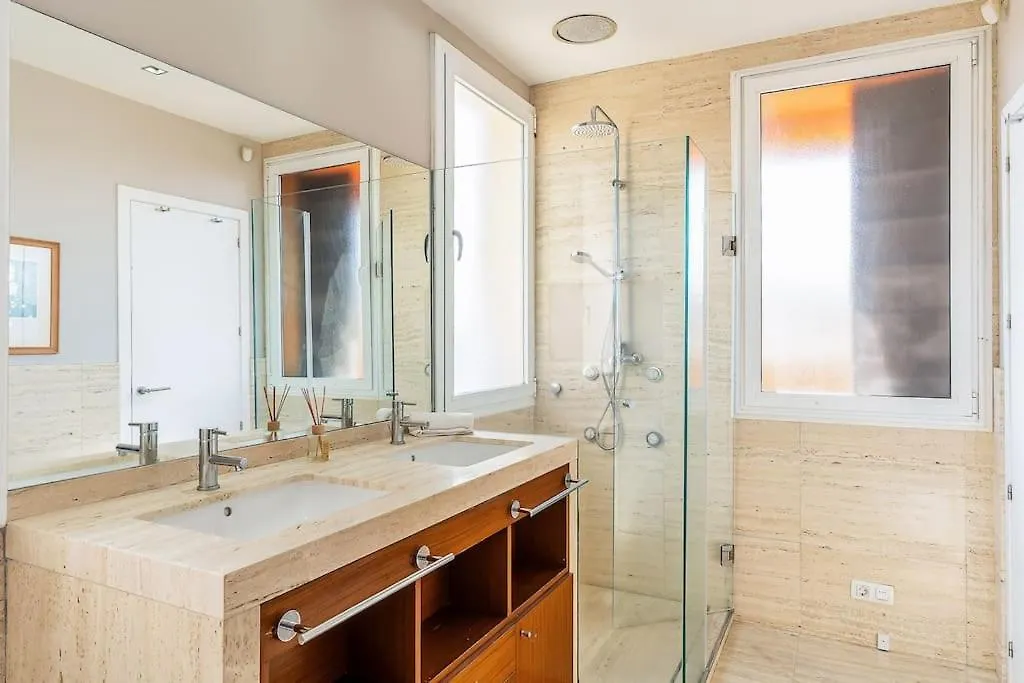 Canela Homes Barcelona Atic 公寓